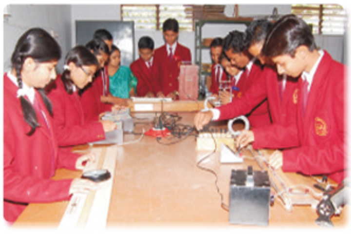 Maitri Vidya Niketan-lab