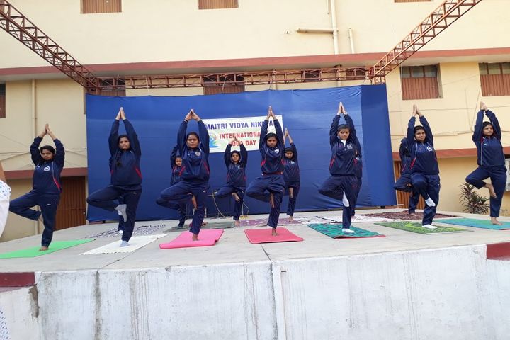 Maitri Vidya Niketan-yogaday