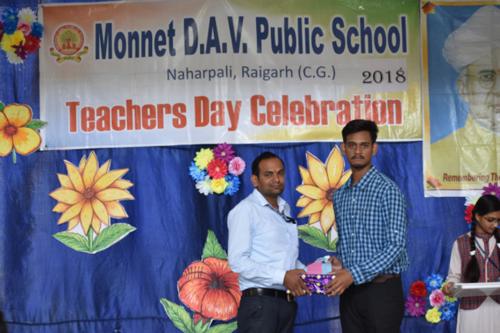 Monnet DAV Public School-Teachers day