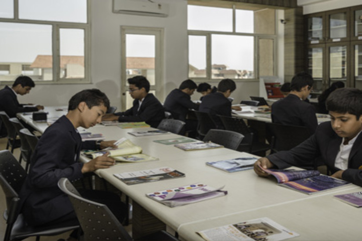 N H GOEL WORLD SCHOOL-library