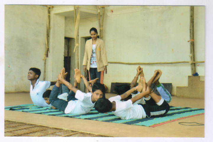 Nalanda English Medium Higher Secondary School-Yoga