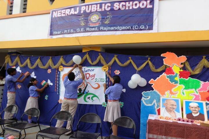 Neeraj Public School-independence day1