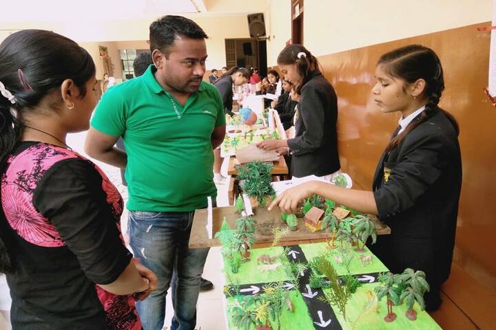 Sachdeva International School-School Exhibition