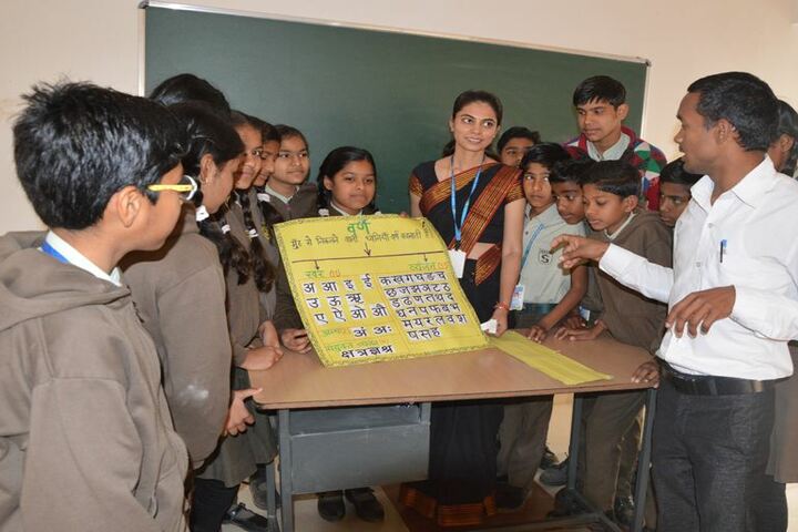 Sadhu Ram Vidya Mandir-Language Lab