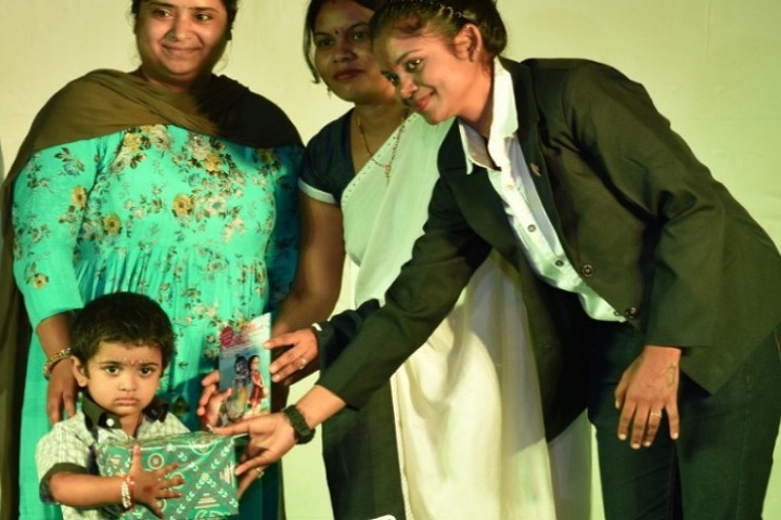 Sanskar The Gurukul-Gift presentation