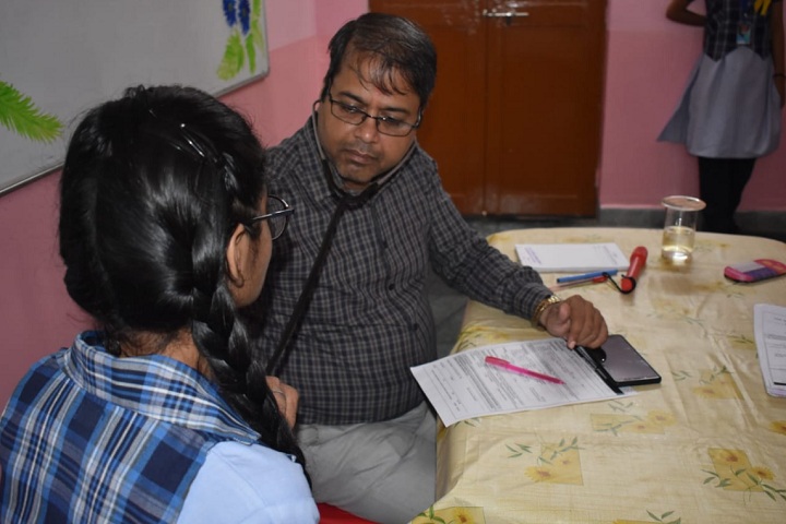 Shalini Convent School-Health Checkup