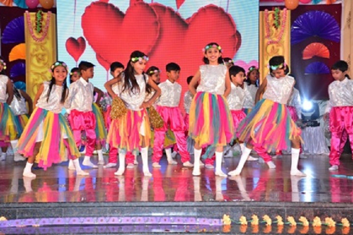 Shri Gujrati English Medium Higher Secondary School-Dance