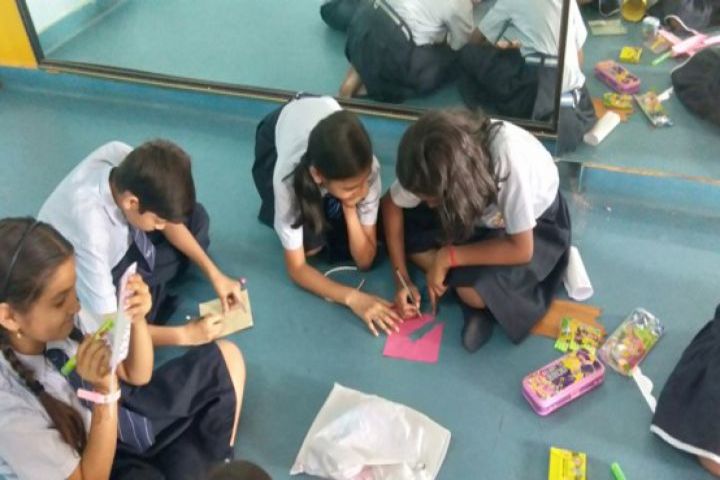 Shri Rawatpura Sarkar International School-Art room