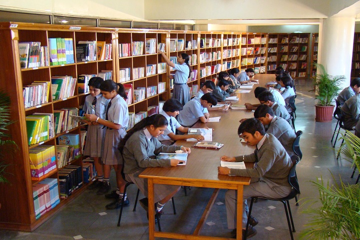 THE JAIN INTERNATIONAL SCHOOL-Library