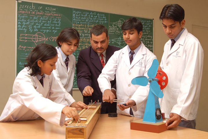 THE JAIN INTERNATIONAL SCHOOL-Physics Lab