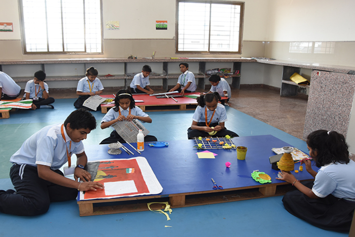 Vichakshan Jain Vidyapeeth-Art and Craft