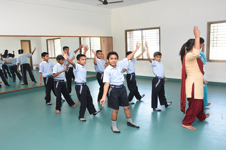 Vichakshan Jain Vidyapeeth-Dance Room