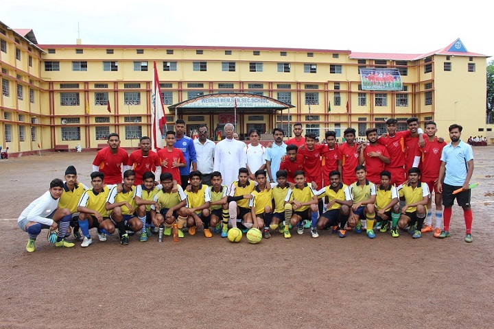 Weidner Memorial Senior Secondary School-Sports team group photo