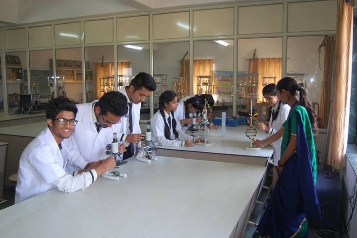 Shivprakash Memorial School-Science Lab