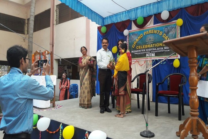 Kendriya Vidyalaya - Grand Parents Day