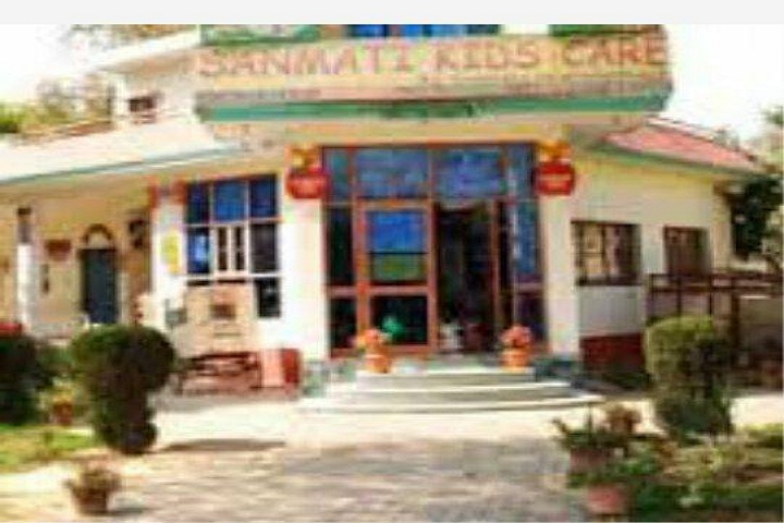 Adarsh Jain Dharmic Shiksha Sadan-Campus