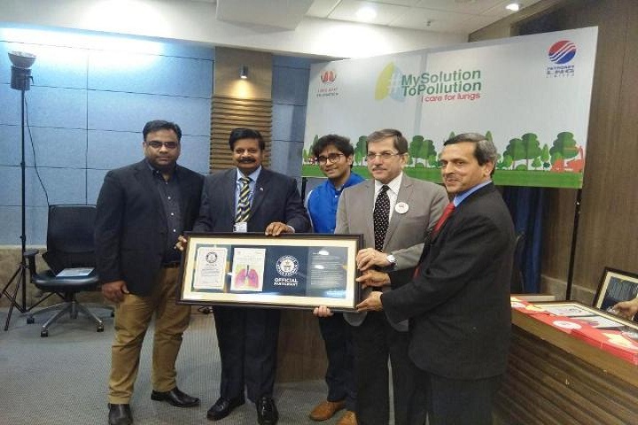 Ahlcon Public School-Award Ceremony