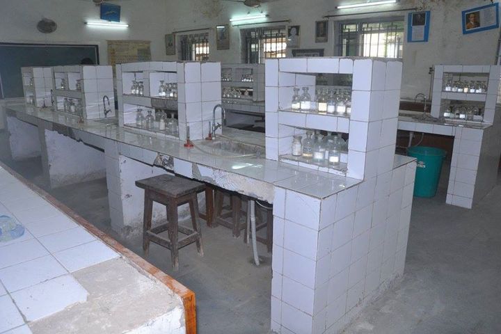 Air Force Senior Secondary School-Chemistry-Lab