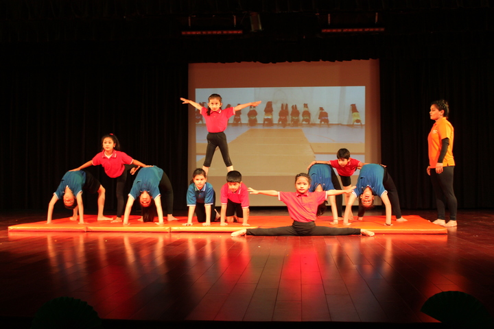 Ambience Public School-Dance