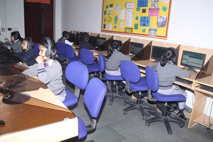 Amity International School-IT-Lab