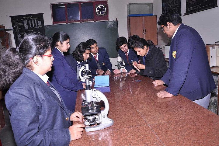 Amity International School-Lab