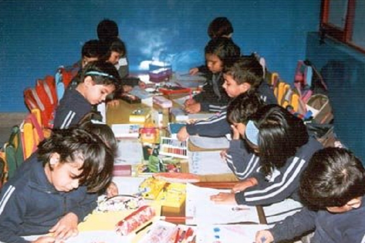 Apeejay School-Drawing Classes