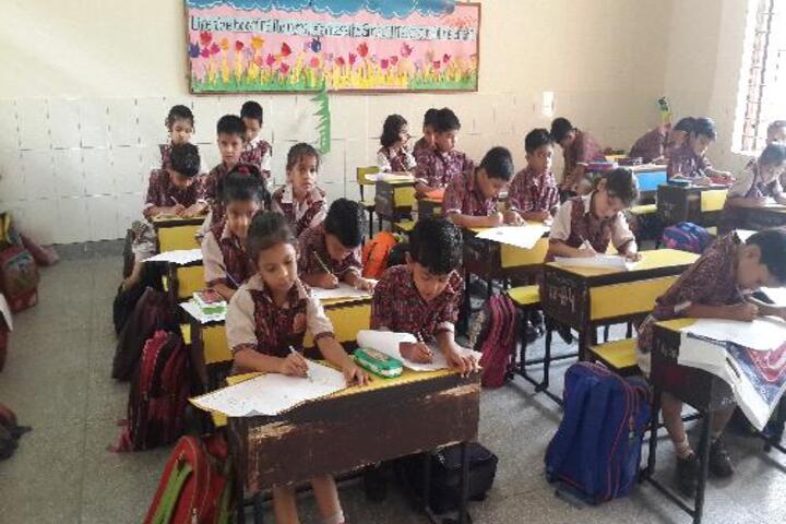Arvind Gupta D A V Centenary Public School-Class Room