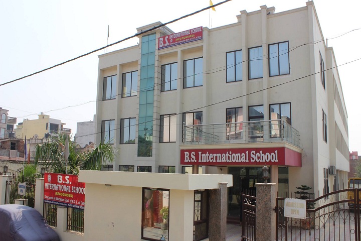 B S International School-Campus