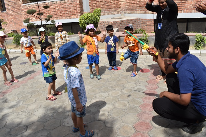 Bal Bharati Public School-Games