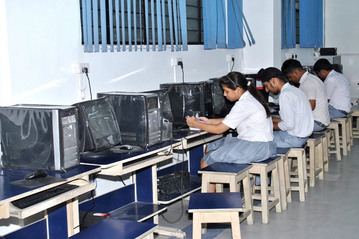Bal Bharati Public School-Computer Lab