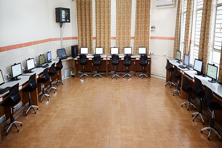 Bal Bhavan International School-Computer Lab