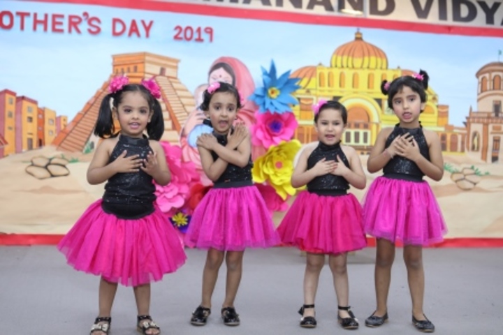 Bhai Parmanad Vidya Mandir-Dancing Activity