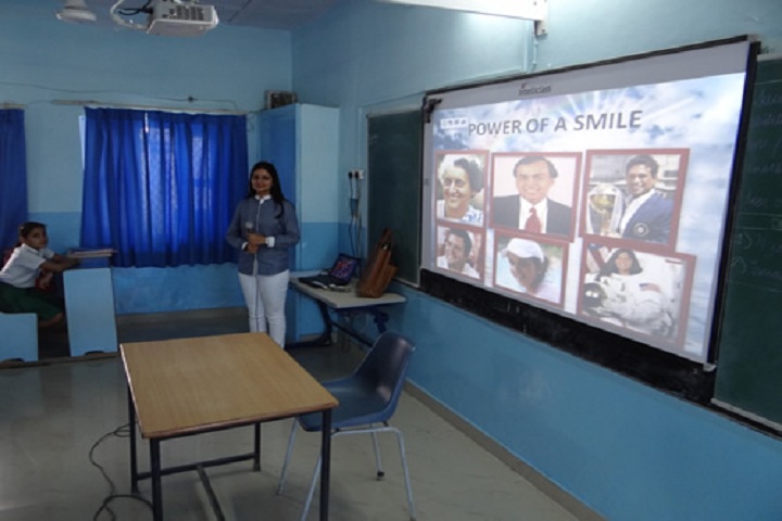 Bhatnagar International School-Smart Class Rooms