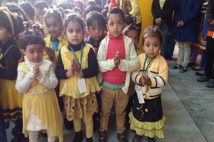 Blooming Dales Public School-Yellow Day