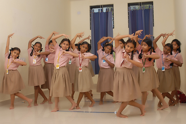 Little Woods School-Dance