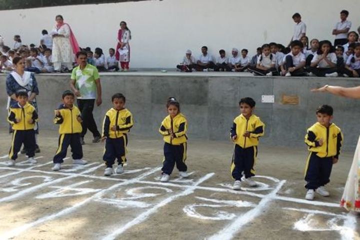 Columbia Foundation Senior Secondary School Vikas Puri-Running Race