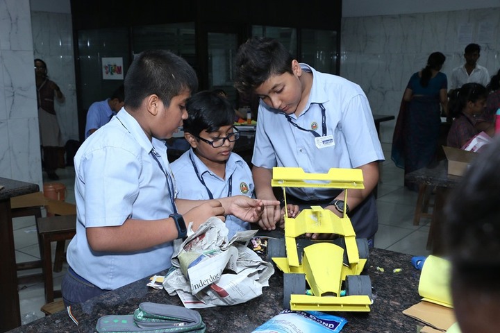 D A V Public School-Creative Minds