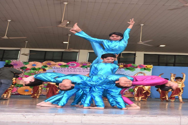 Shaheed Rajpal D A V Public School-Farewell
