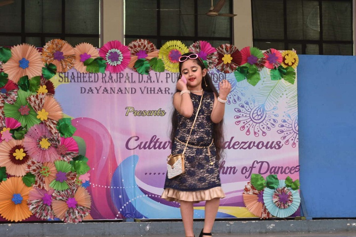 Shaheed Rajpal D A V Public School-Singing