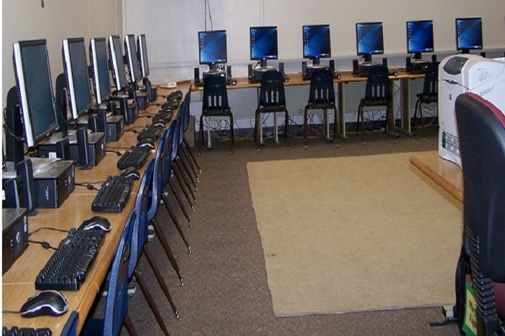 D S Memorial Public Senior Secondary School- Computer Lab