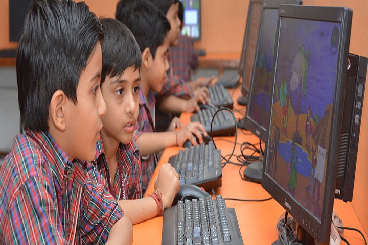 Darbari Lal D A V Model School-Computer lab