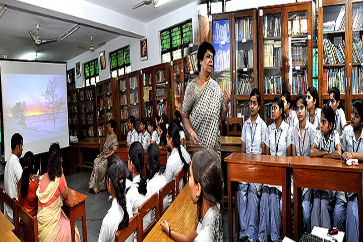 DAV PUBLIC SCHOOL- Library