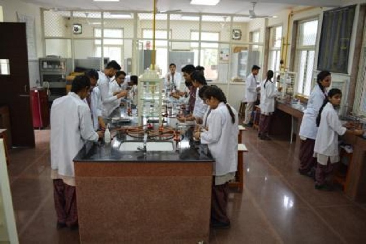 DAV PUBLIC SCHOOL- Science Laboratory