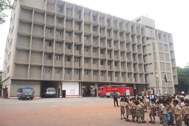 De Indian Public School-Visit to Fire Station