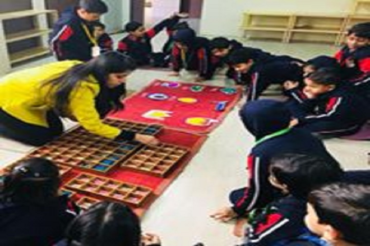 De Indian Public School-Kids