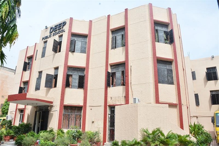Deep Public School-Campus View