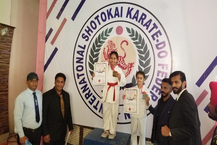 Delhi Public School-Champions