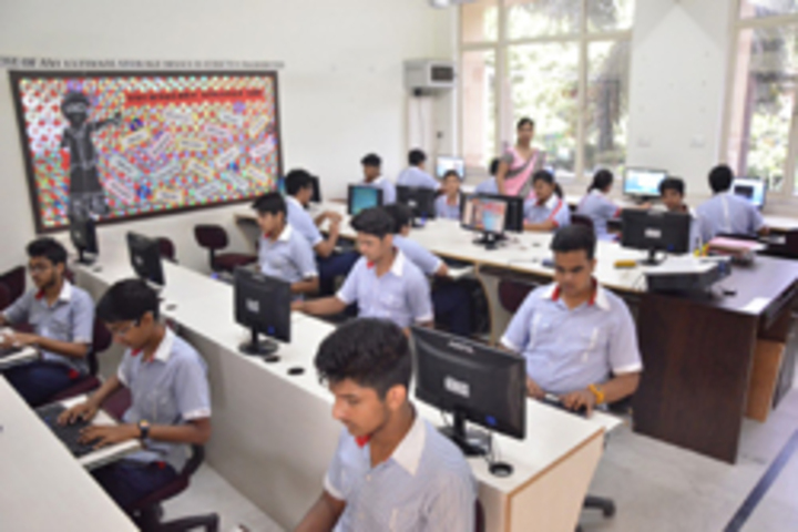 G D Goenka Public School- Computer Lab