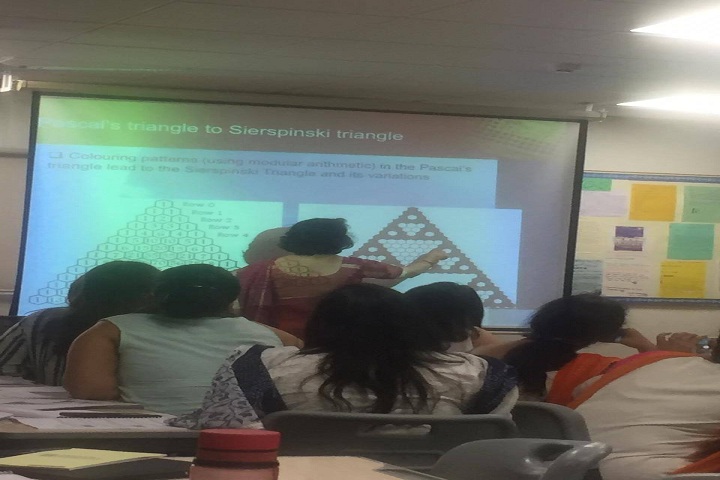 G D Goenka Public School-Smart Class