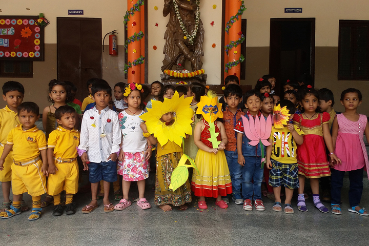 Mnr I Exceed School-Fancy Dress Competition